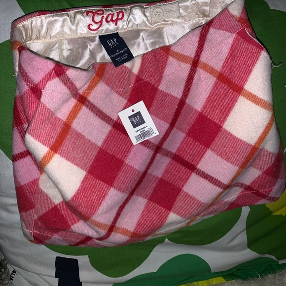 Cozy pink tartan GAP skirt size 8 - Picture 4 of 4